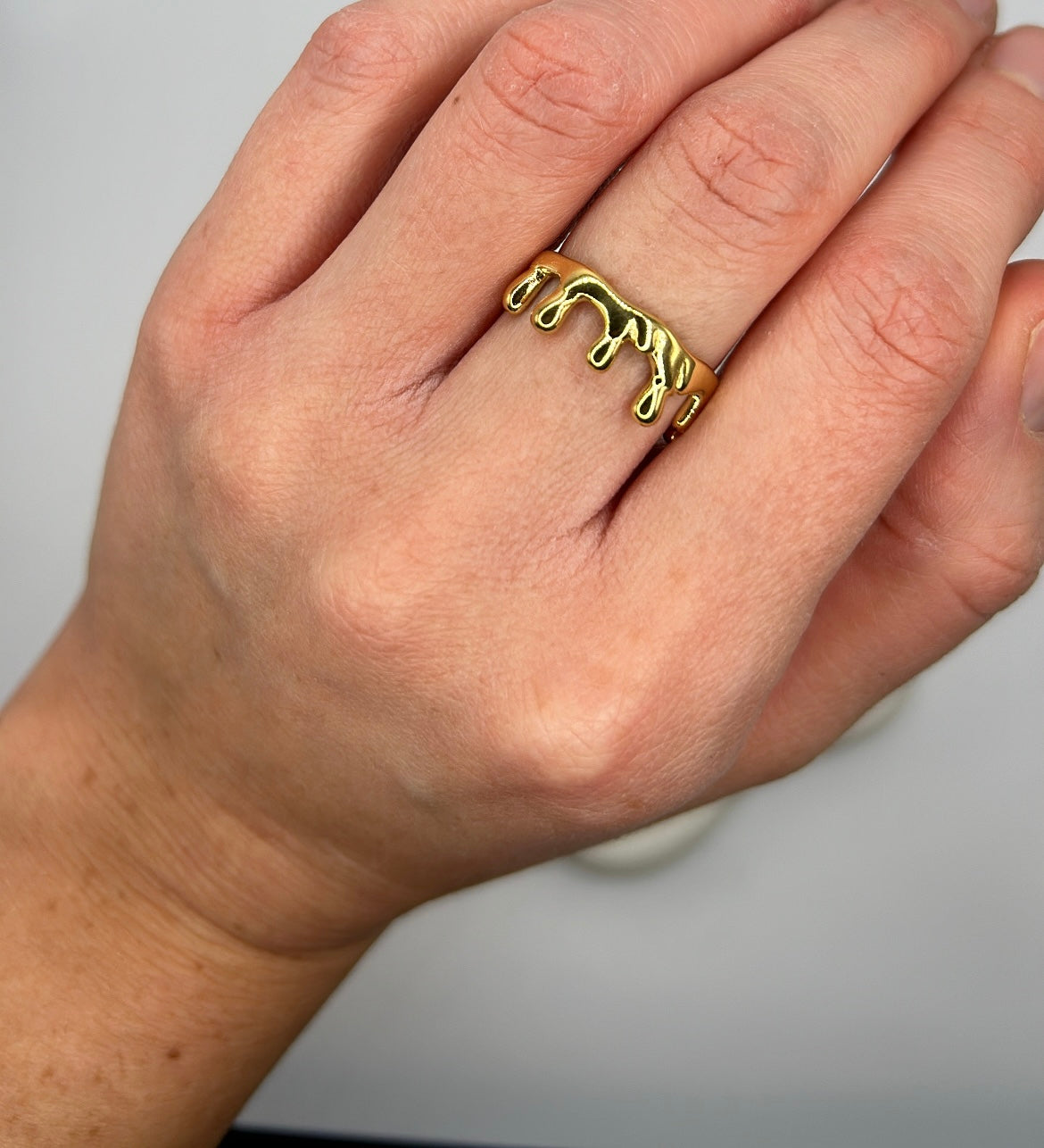 Ring Gold Melting Drops