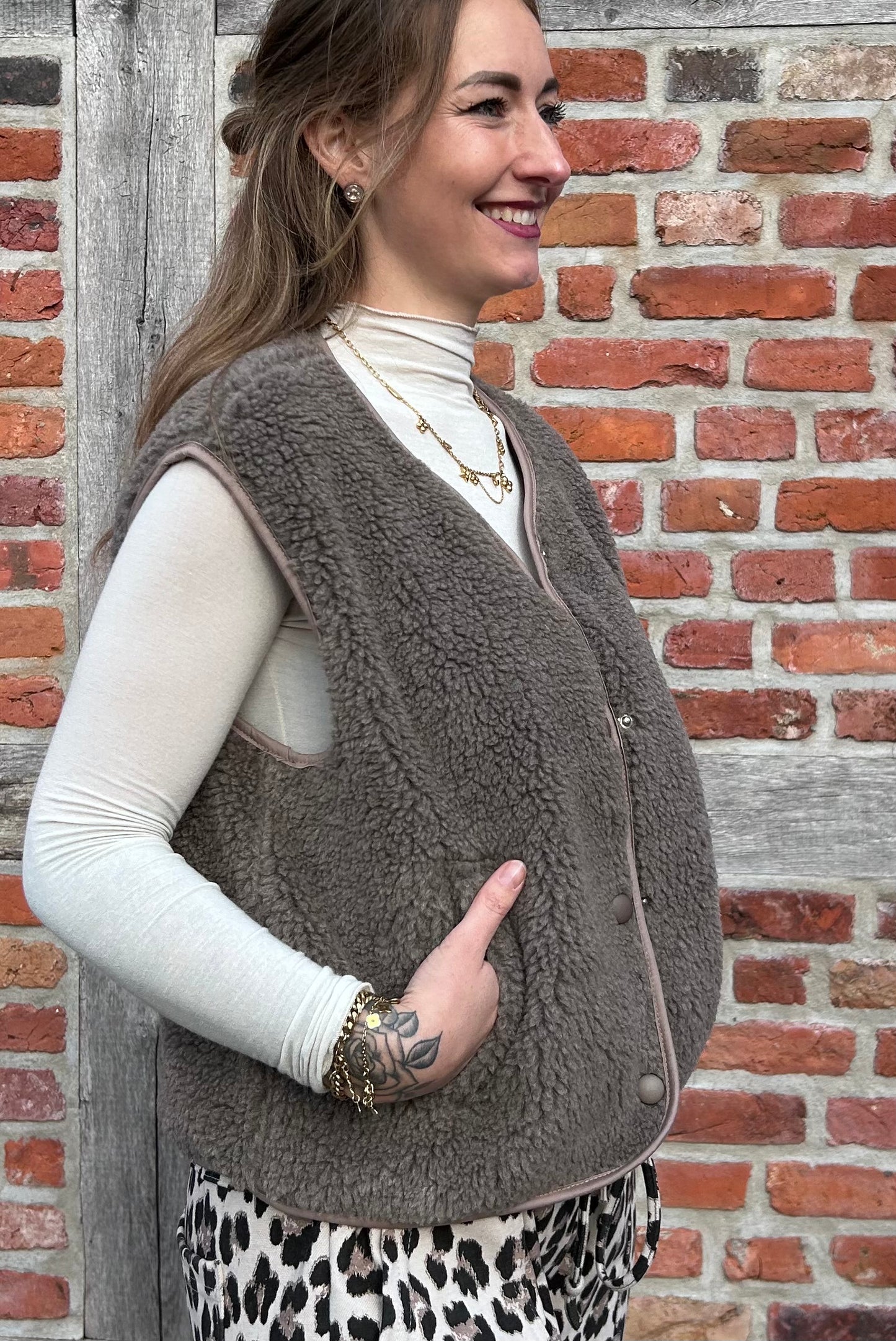 Wild Cozy Weste Braun