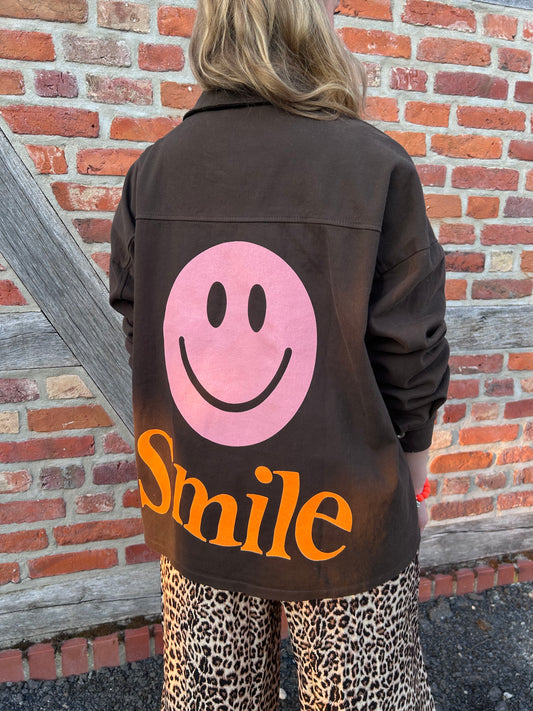 Good Vibes Only – Smiley Jacke Braun