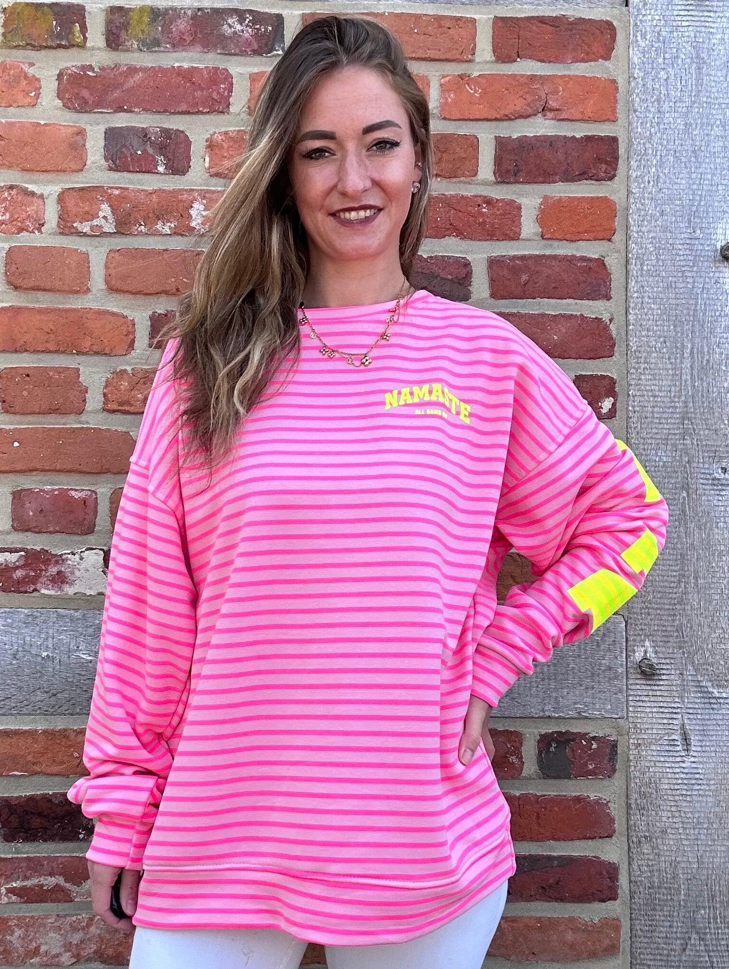Namaste Sweatshirt Pink